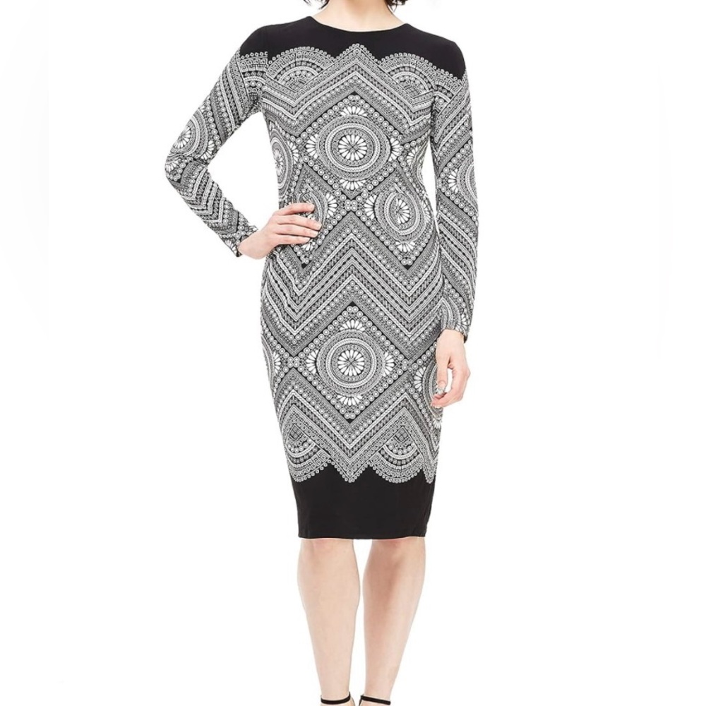 Maggy London Matte Jersey Black & White Print Sheath Dress